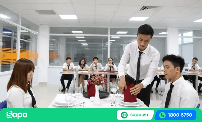 Đào tạo chuyên môn và nghiệp vụ cho đội ngũ nhân viên nhà hàng